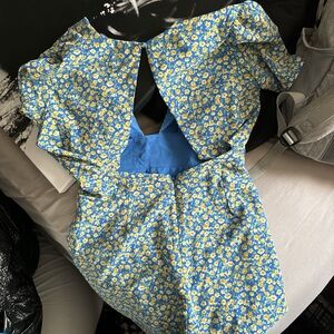 Begainning Boutique floral sun dress Fits like S/M